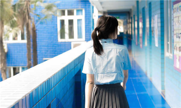 梁子湖如何找到一个可以帮助我生孩子的女人？